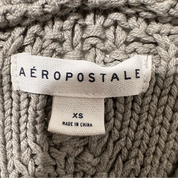 AEROPOSTALE Sage Green Cable Knit Hooded Cropped Sweater - Picture 3 of 4